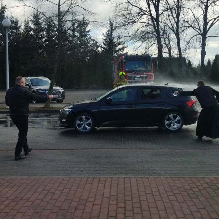 Wodne szaleństwo w Baranowie! Tak parafia i strażacy świętowali Śmigus-Dyngus [ZDJĘCIA]