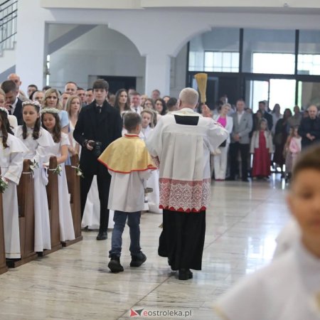 Wyjątkowy dzień w kościele św. Franciszka. Dzieci przystąpiły do Pierwszej Komunii Świętej [WIDEO, ZDJĘCIA]