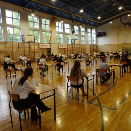 Jak poszły egzaminy ósmoklasistów w powiecie ostrołęckim? Znamy najlepsze gminy