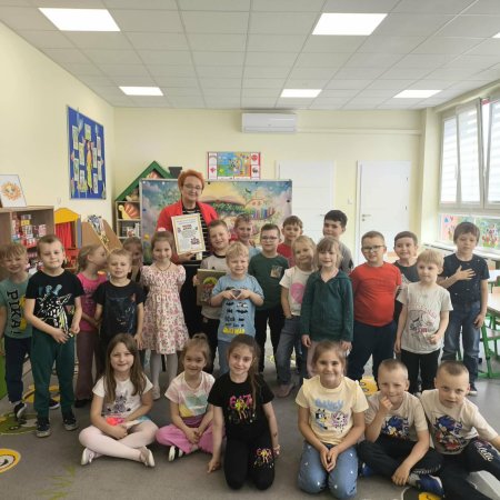 Dyrektor oświaty czytała dzieciom w Przedszkolu Miejskim nr 8! [ZDJĘCIA]
