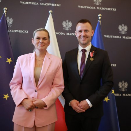Minister edukacji odznaczyła wójta gminy Rzekuń