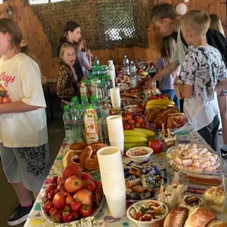 „Żółty Talerz” dla dzieci z Ostrołęki i regionu. Nie chodzi tylko o posiłki [ZDJĘCIA]