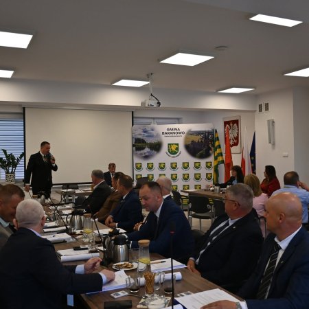 Wójt gminy Baranowo z wotum zaufania i absolutorium