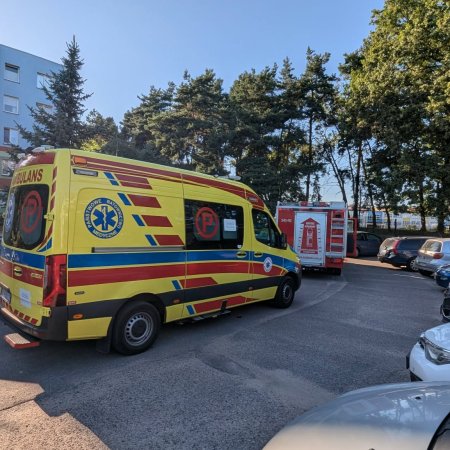 Dziecięca zabawa zakończyła się akcją ratunkową. 8-latek nie mógł się uwolnić [ZDJĘCIA]