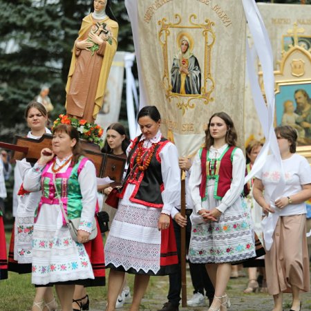Niedziela na wsi w Czarni. Folklor, tradycja i koncerty [WIDEO, ZDJĘCIA]