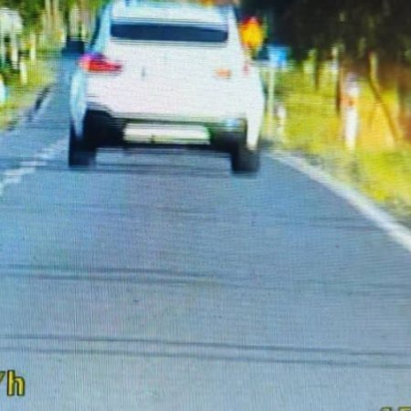 Pędził BMW o 85 km/h za dużo. Kolejny kierowca stracił prawo jazdy
