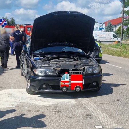 Groźne zderzenie Toyoty z BMW. Kierująca trafiła do szpitala [ZDJĘCIA]