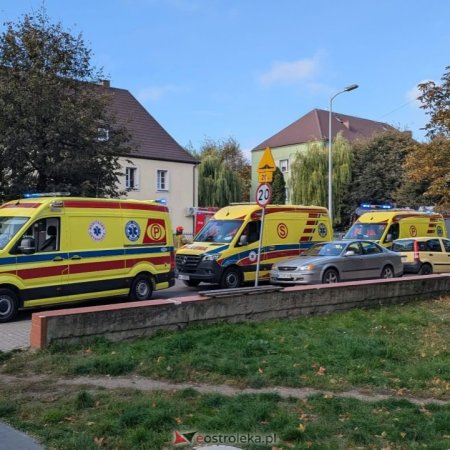 Zamknięte wejścia i dyżury na korytarzach. Ostrołęckie szkoły zaostrzają środki bezpieczeństwa