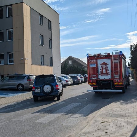 Alarm w Urzędzie Gminy Rzekuń. Na miejscu pojawiły się służby [ZDJĘCIA]