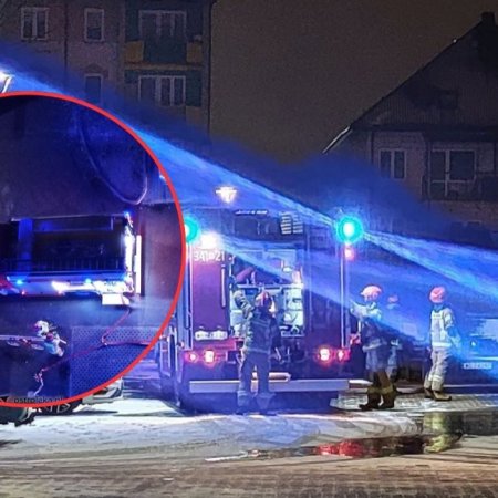 Syreny i niebieskie światła pod wieżowcem na Reymonta. Co tam się wydarzyło?