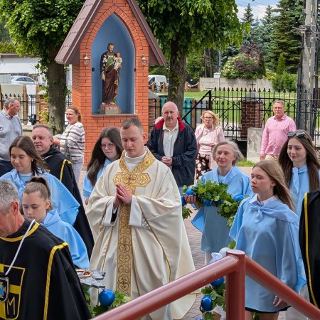 Prymicja księdza Jacka. Parafia Rzekuń czekała na taką chwilę wiele lat [ZDJĘCIA]