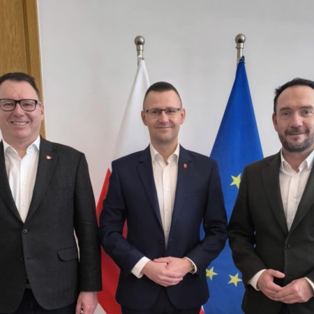 Wójt Podolak i poseł Popielarz w MSWiA. Rozmowy o nadaniu Rzekuniowi statusu miasta