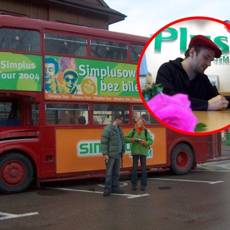 Piętrowy autobus i koncert gwiazdy. Pamiętacie tę akcję w Ostrołęce? [ZDJĘCIA]