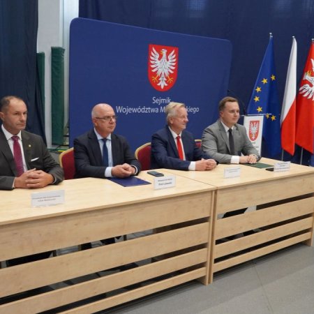 Historyczny dzień dla Ostrołęki! W naszym mieście odbyła się pierwsza w historii taka sesja [ZDJĘCIA, WIDEO] 