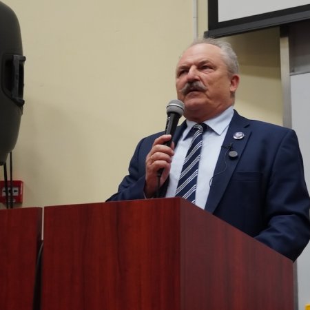 Marek Jakubiak w Ostrołęce: „Jestem zwolennikiem obowiązkowej służby zasadniczej” [ZDJĘCIA, WIDEO]