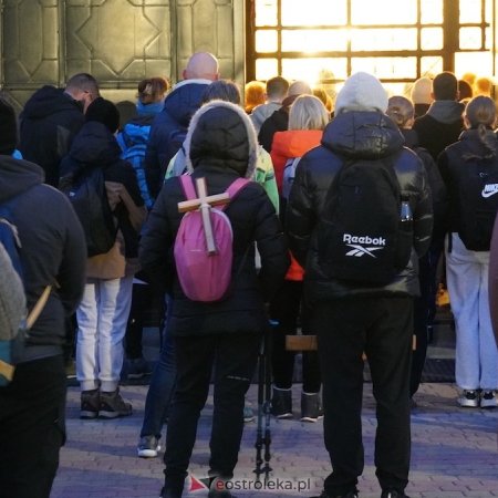 Ekstremalne wyzwanie od kulis. Tak wyglądała nocna wędrówka. WIDEO