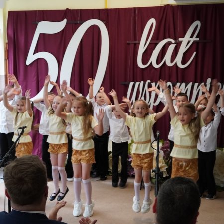 Przedszkole Miejskie nr 7 „Tęczowa Kraina” świętowało jubileusz 50-lecia! [ZDJĘCIA, WIDEO]
