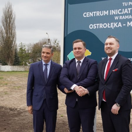 Ponad 72 miliony złotych dla Ostrołęki. Program „Młodzi w Centrum” oficjalnie wystartował [ZDJĘCIA, WIDEO]