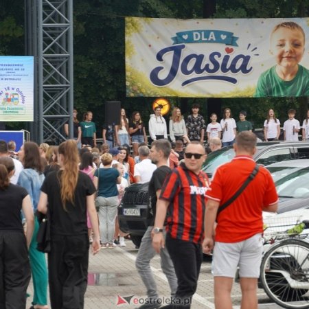Taką kwotę zebrano podczas festynu dla Jasia. "Przełamaliśmy barierę niemożliwego!" [ZDJĘCIA]