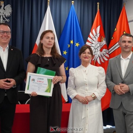 Czeki dla Kół Gospodyń Wiejskich. Uroczystość w Olszewie-Borkach [WIDEO, ZDJĘCIA]