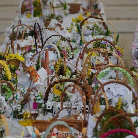 Święconka i zaskakujący obrót spraw. Do sieci trafiło nietypowe ogłoszenie