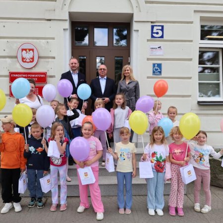 Przedszkolaki przejęły władzę w starostwie. Wyjątkowy Dzień Dziecka w urzędzie [ZDJĘCIA]