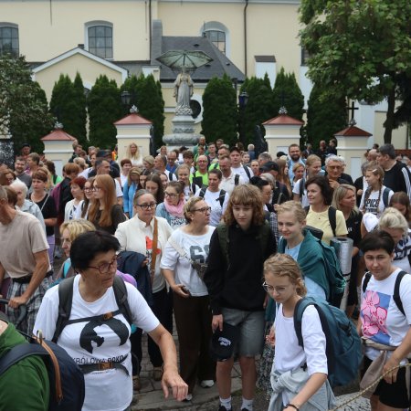Pielgrzymka wyruszyła na Jasną Górę! [WIDEO, ZDJĘCIA]