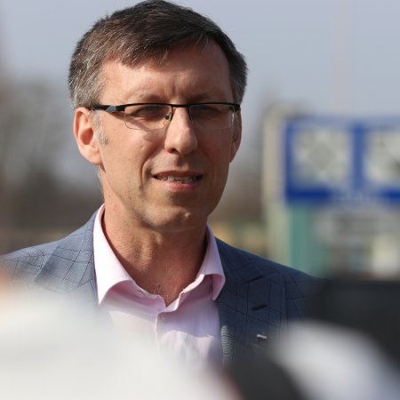 Grabowski: Jestem zbulwersowany! Seniorzy nie mogą czekać! [WIDEO]