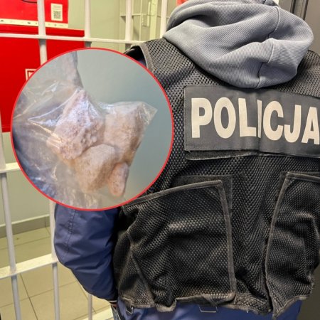 Co on sobie myślał? Ukrytym w domu woreczkiem pogorszył swoją i tak kiepską sytuację!