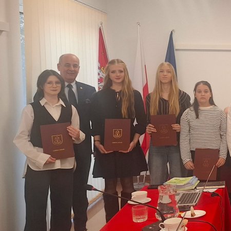 Gmina Lelis nagrodziła najzdolniejszych uczniów. Lista laureatów!