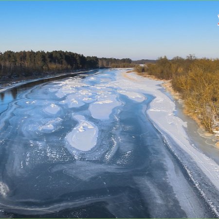 Zima na Narwi. Kra i lód w okolicy Teodorowa [WIDEO]