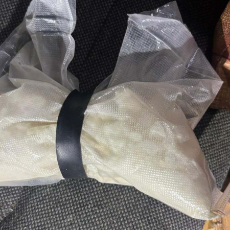 Mefedron i metamfetamina w rękach policji. Trzy osoby usłyszały zarzuty [ZDJĘCIA]