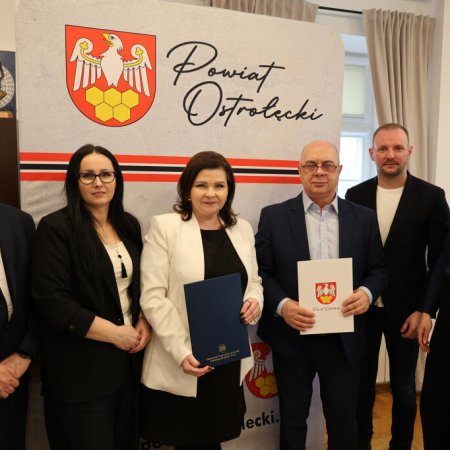 Powiat Ostrołęcki i OHP łączą siły. Ważne porozumienie na rzecz młodzieży podpisane