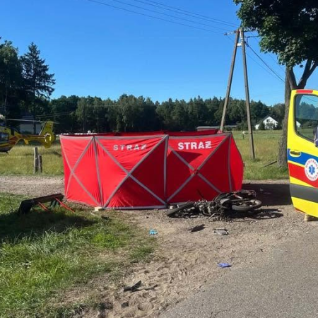 Motocyklista zginął na miejscu, ciężko ranna pasażerka. Dramatyczny wypadek [ZDJĘCIA]