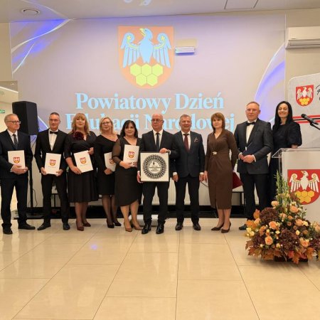 „Efekty tej pracy widać po latach”. Powiatowe obchody Dnia Edukacji Narodowej [ZDJĘCIA]