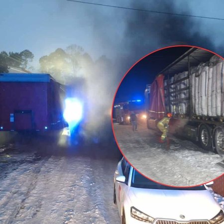 Mogło dojść do katastrofy. Szybka reakcja strażaków uratowała naczepę z węglem! [ZDJĘCIA]