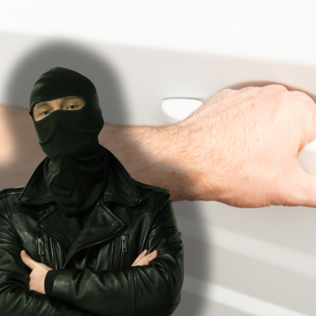 Ostrołęka: Gruzin okradał otwarte auta. Już siedzi!