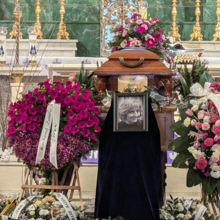 Ostatnia droga śp. Hanny Grądzkiej. Żegnały ją tłumy ostrołęczan. "Inspirowała wszystkich"