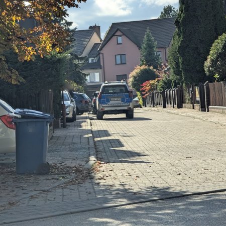 Tragedia na osiedlu Centrum w Ostrołęce. W mieszkaniu przy ul. Rataja znaleziono ciało 65-latka [FOTO]
