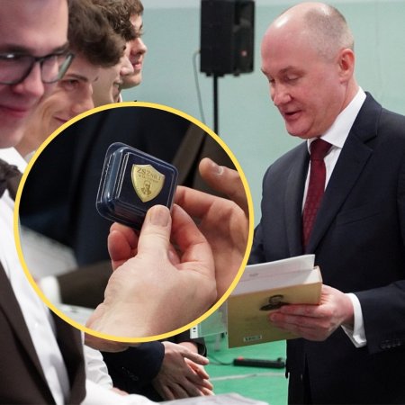 Uroczyste pożegnanie maturzystów w ZSZ nr 1 w Ostrołęce. Srebrne i złote tarcze dla absolwentów „Metalówki” [WIDEO, ZDJĘCIA]