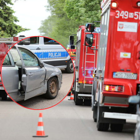 Wypadek niedaleko Ostrołęki. Są poszkodowani, droga zablokowana [WIDEO, ZDJĘCIA]