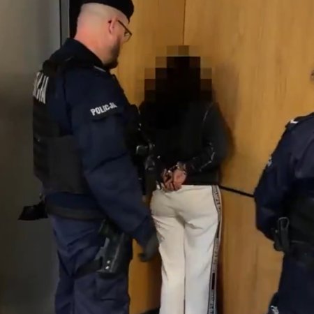 Atak nożem w szkole dla dorosłych. 21-letnia kobieta zatrzymana