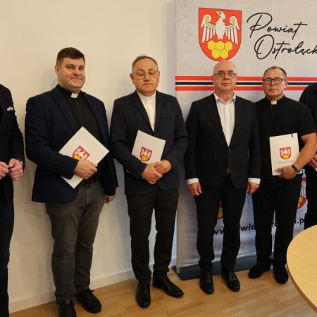 Powiat Ostrołęcki dał pieniądze na ratowanie zabytków. Wiemy, gdzie trafią dotacje [ZDJĘCIA]