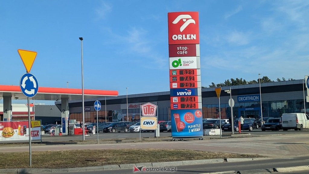 Tańsze paliwo od przyszłego tygodnia. Rząd przywraca program CPN i obniża VAT