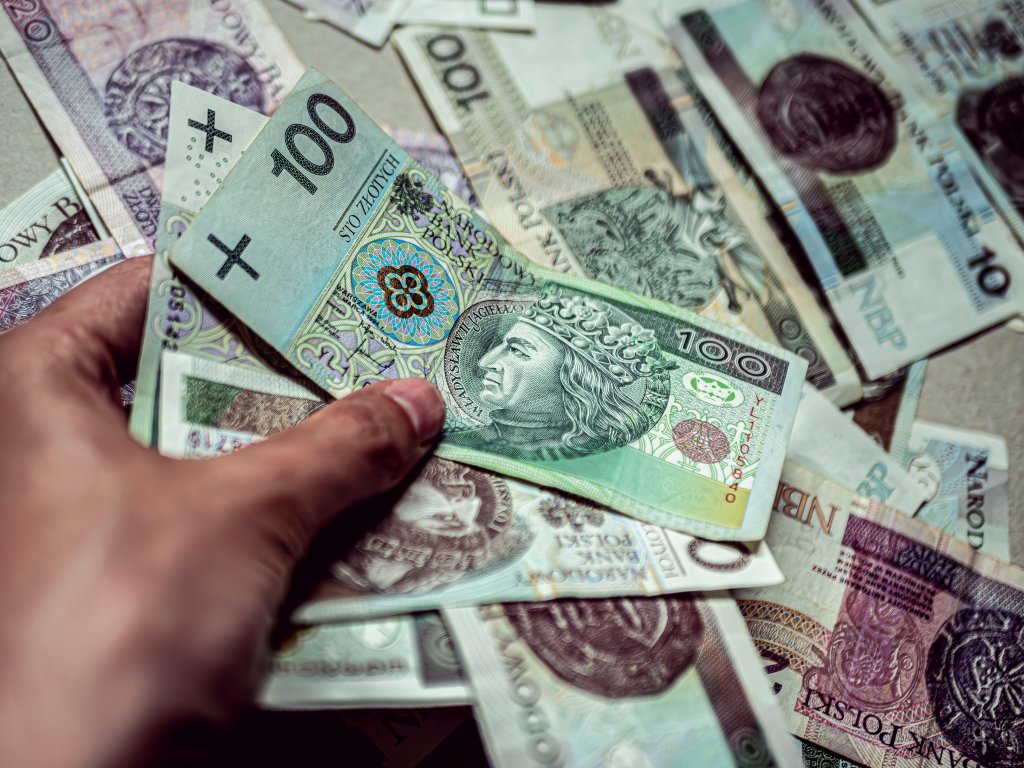 Podwójne 800 plus? Zaskakująca propozycja, taki pomysł trafił do Sejmu