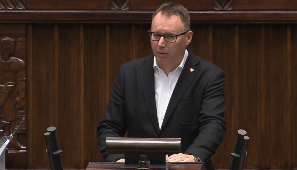 Poseł Popielarz pytał w Sejmie o Fundusz Bezpieczeństwa. Chce pieniędzy na obwodnicę Ostrołęki [WIDEO]