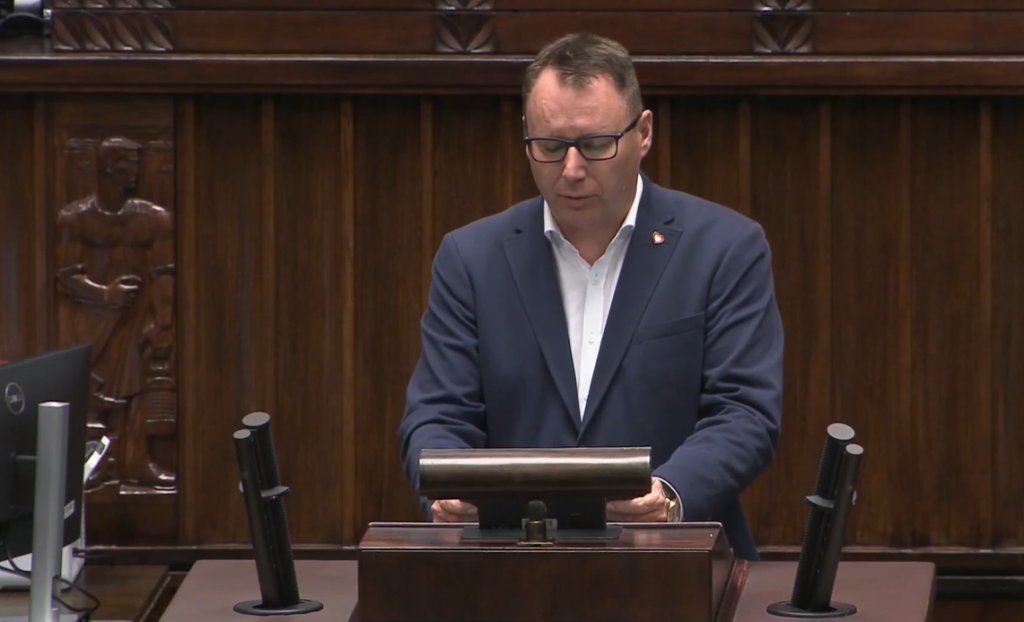 Koniec SLAPP? Popielarz: "To potrzebna ustawa, która ma chronić obywateli" [WIDEO]