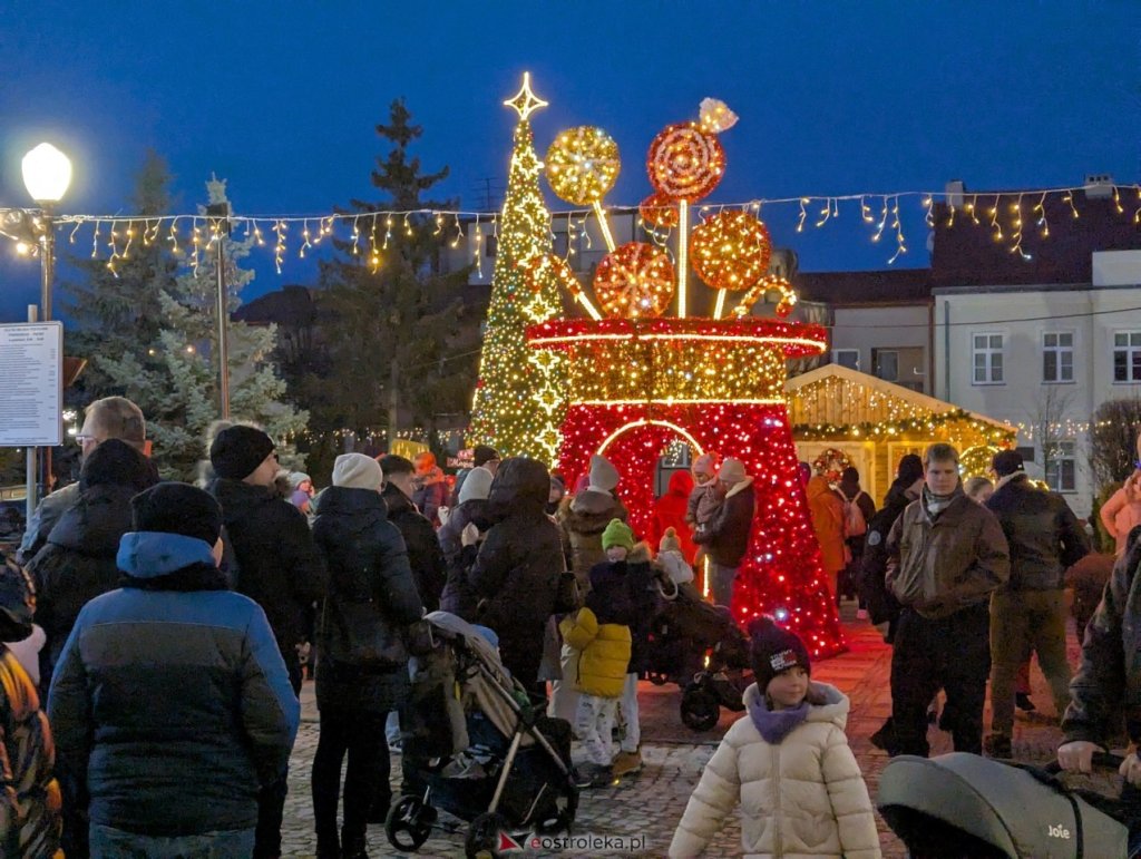 III Kurpiowski Jarmark Bożonarodzeniowy przyciągnął tłumy. Ile kosztował? [ZDJĘCIA]