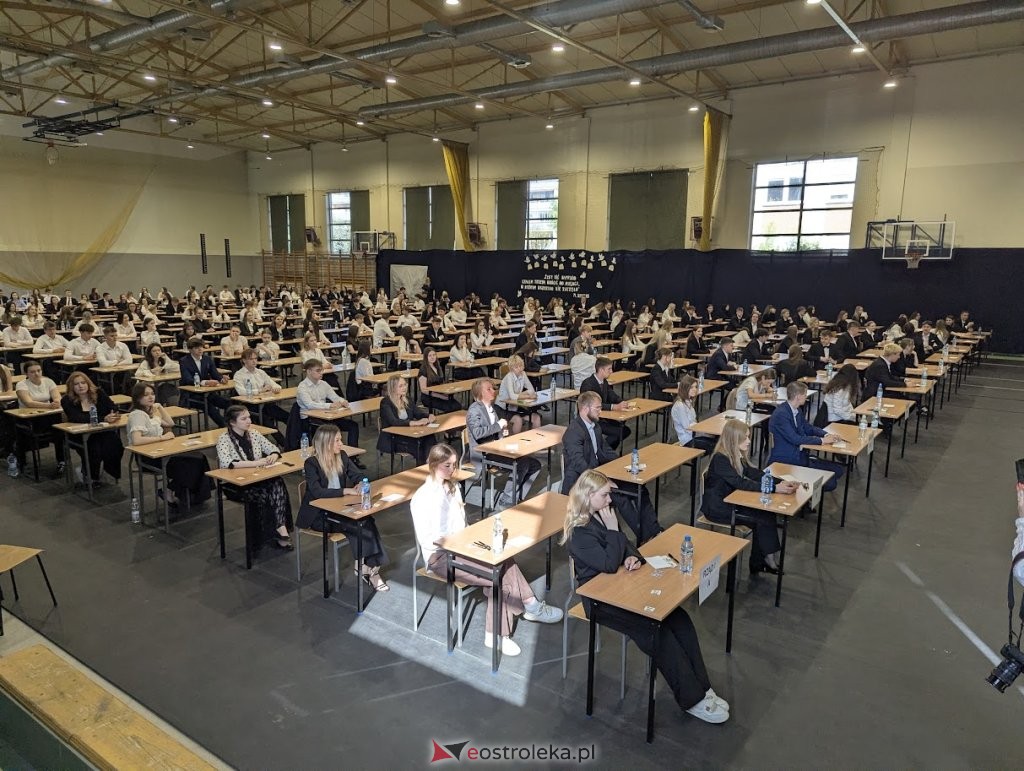 Matura 2026 rozpoczęta! Pierwszy dzień egzaminacyjnego maratonu pod znakiem języka polskiego [WIDEO, ZDJĘCIA]