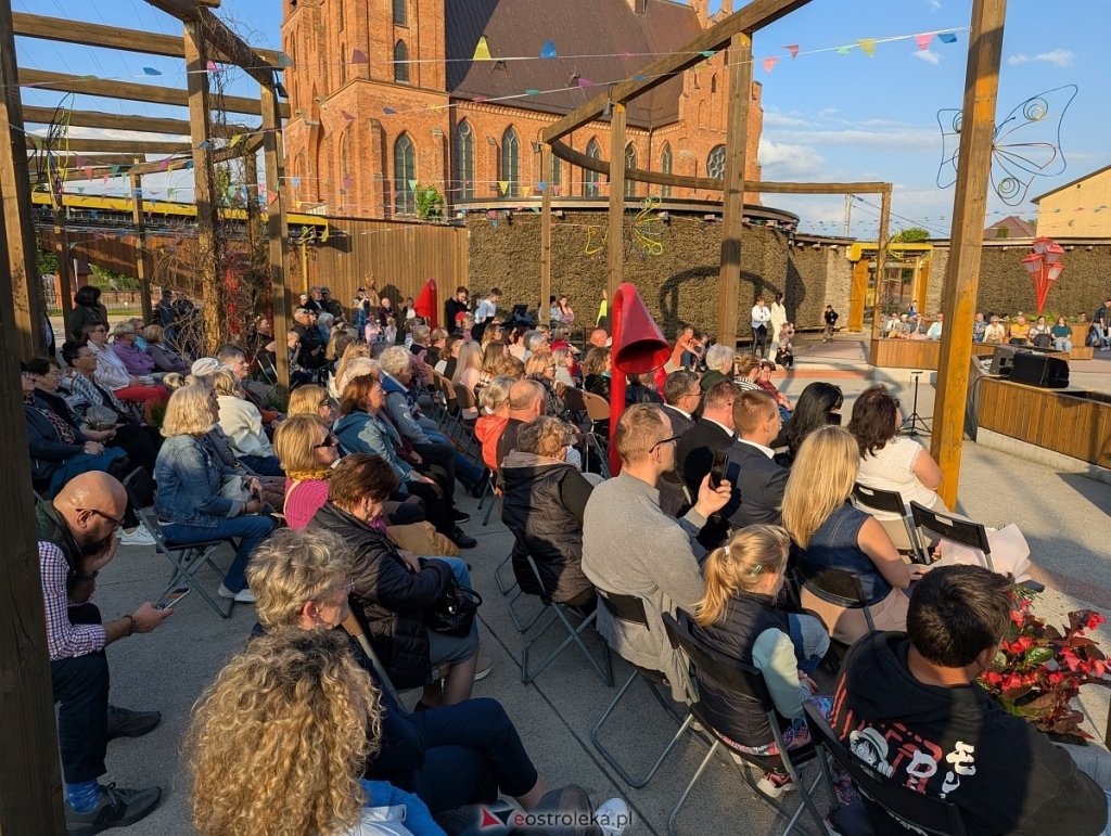 Lolejny koncert z cyklu „Muzyczne Lato w Tężni”